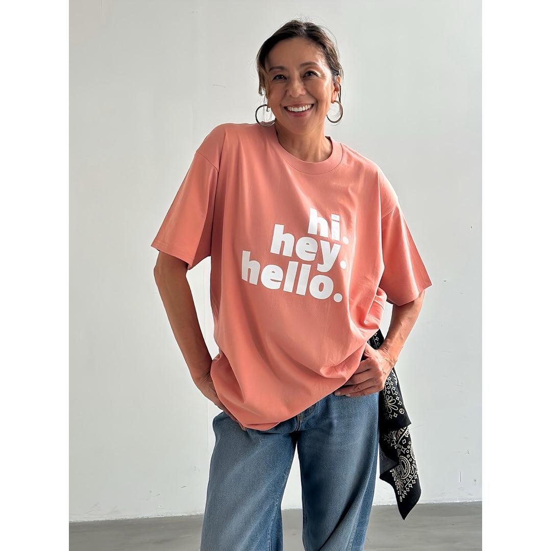 "hi,hey,hello"Tシャツ