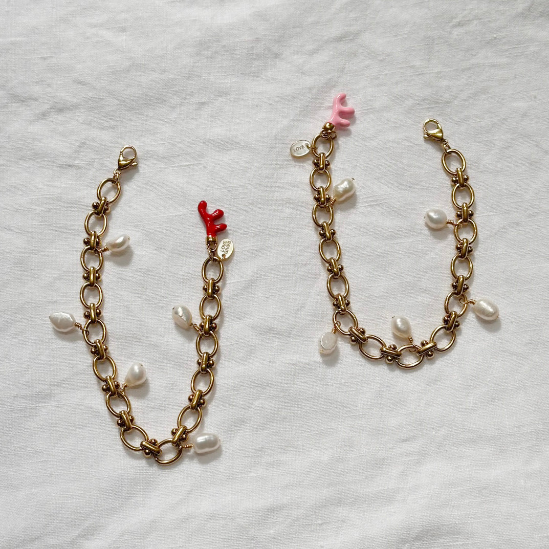 Flow by the Sea – Pearl & Coral Bracelet