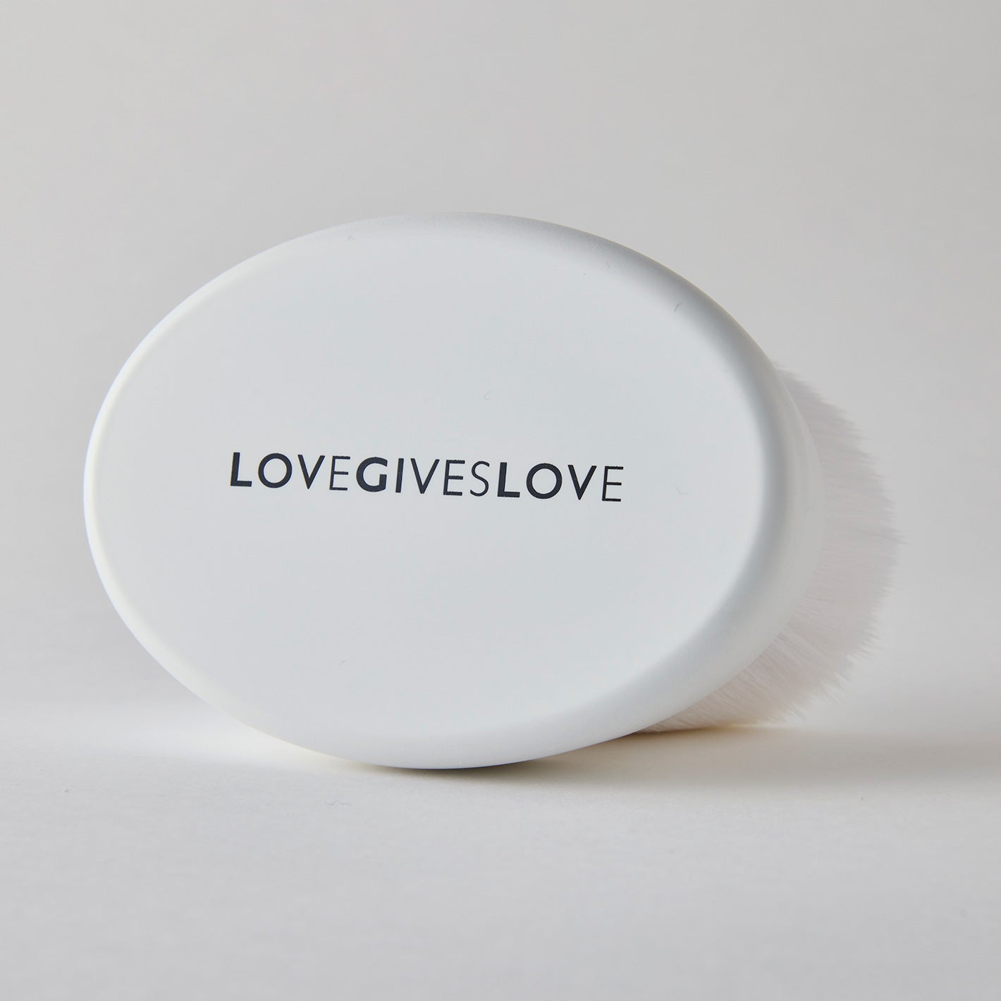 LOVE GIVES LOVE フェイスブラシ 2個セット 商品 – Love Gives Love